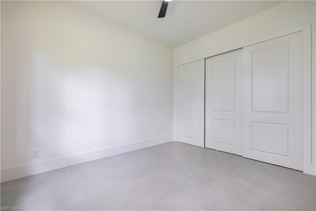 1805 W 10th ST-18