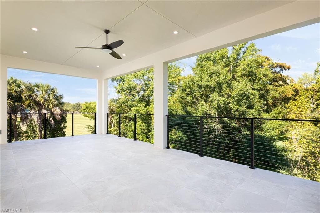 2854 Coach House WAY-25