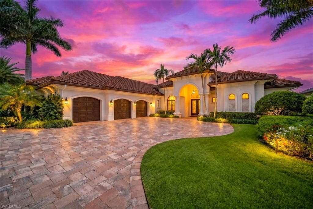 6113 Sunnyslope DR-1