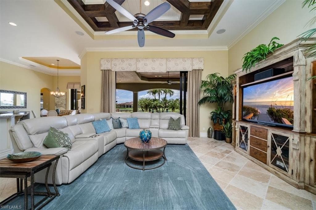 6113 Sunnyslope DR-4