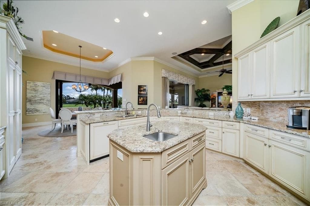 6113 Sunnyslope DR-10