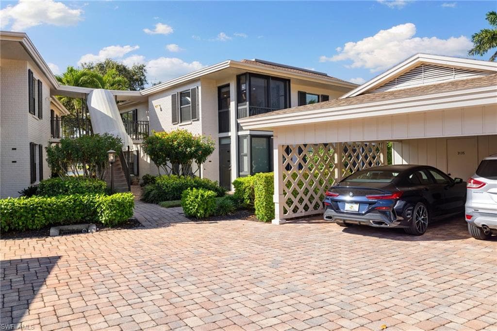 3135 Riviera DR B205-5