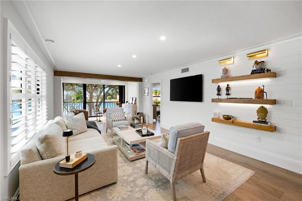 3135 Riviera DR B205-15