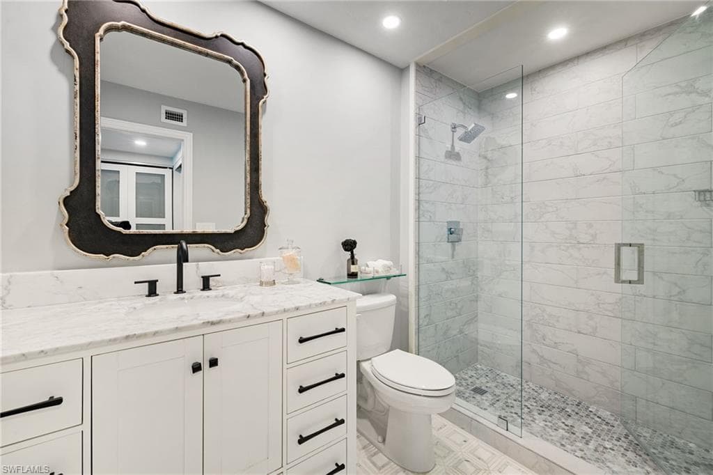 3135 Riviera DR B205-25