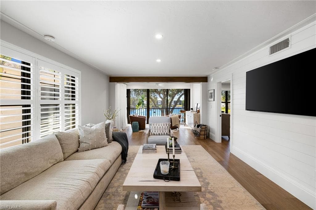 3135 Riviera DR B205-17