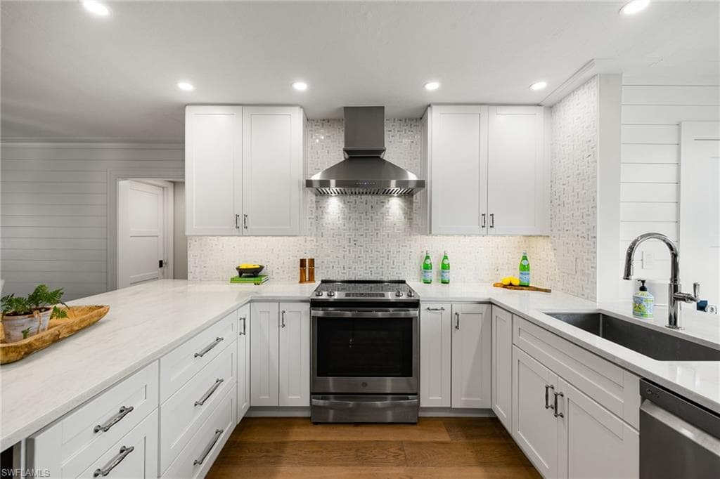 3135 Riviera DR B205-10