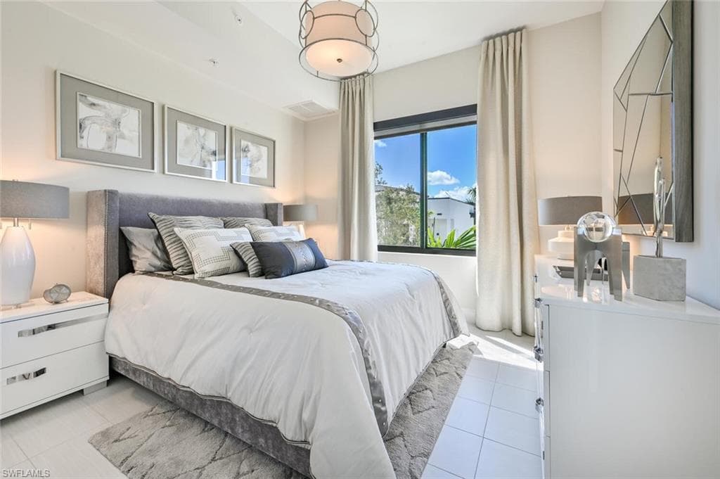 1111 Central Avenue 303-21