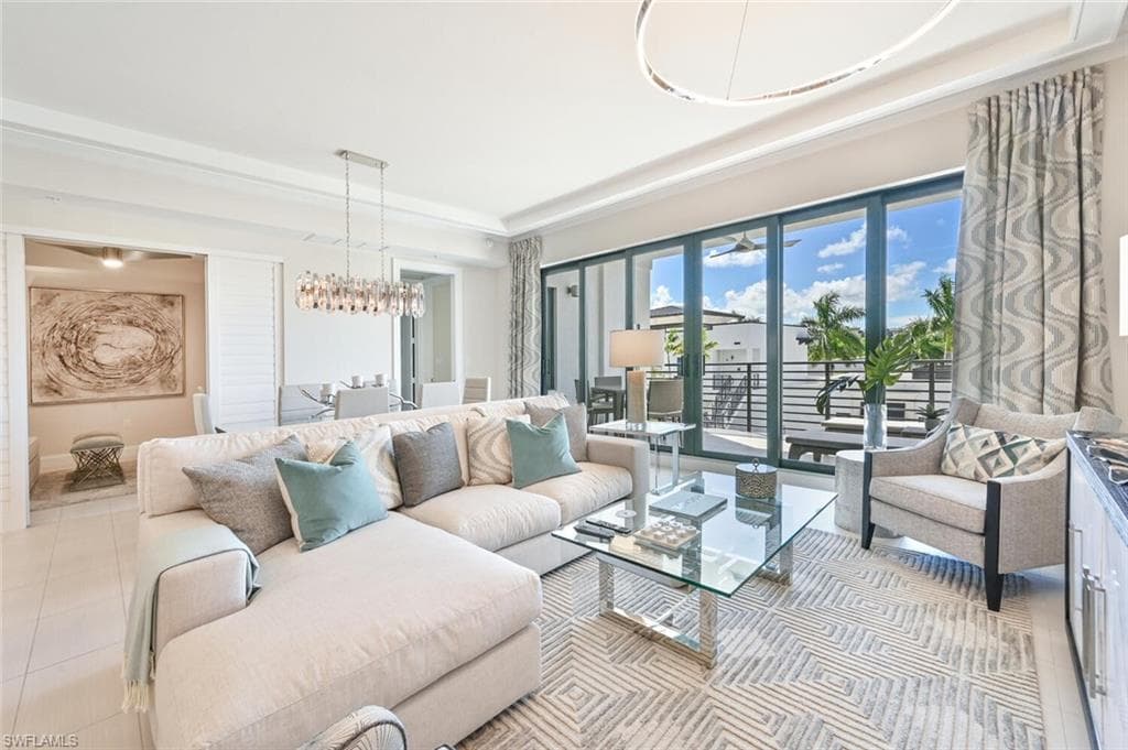 1111 Central Avenue 303-7