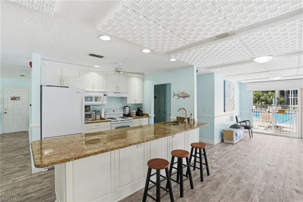 3031 Sandpiper Bay CIR F205-37