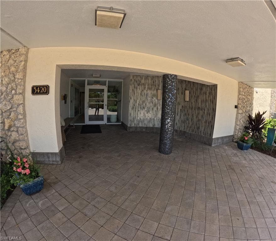 3420 Gulf Shore BLVD N 43-1
