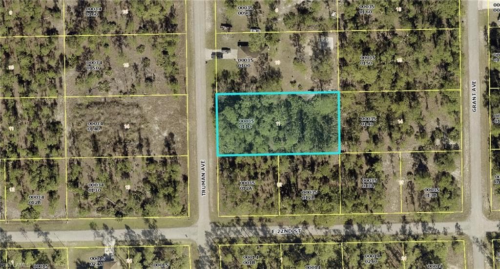2202 Truman AVE-5
