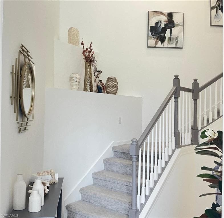 5686 Melbourne CT 7322-2