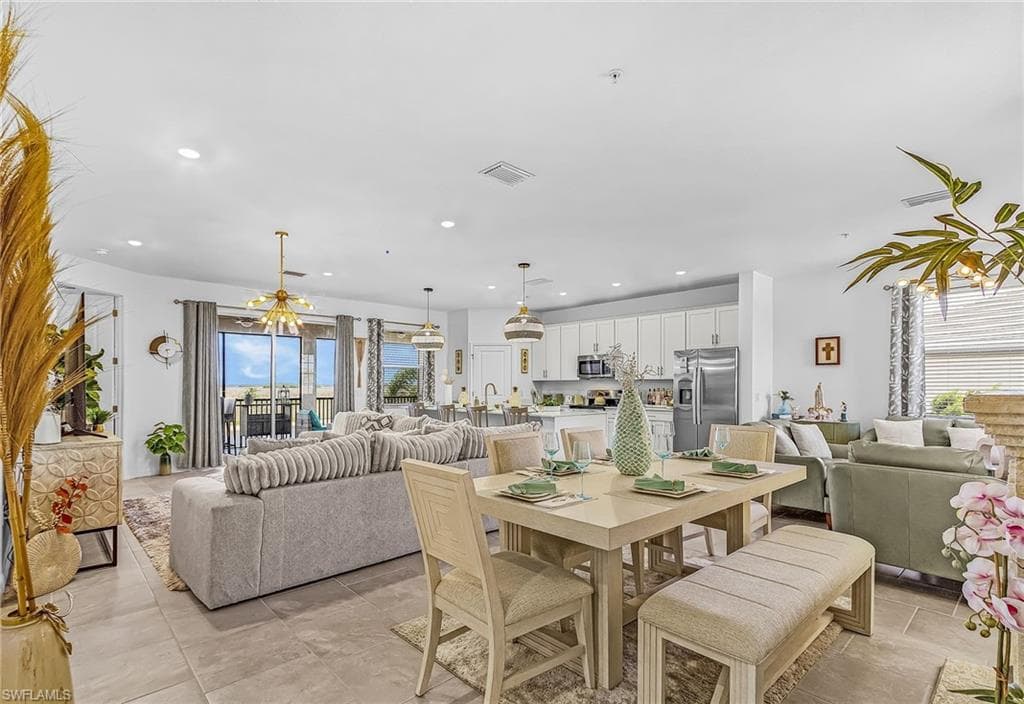 5686 Melbourne CT 7322-1