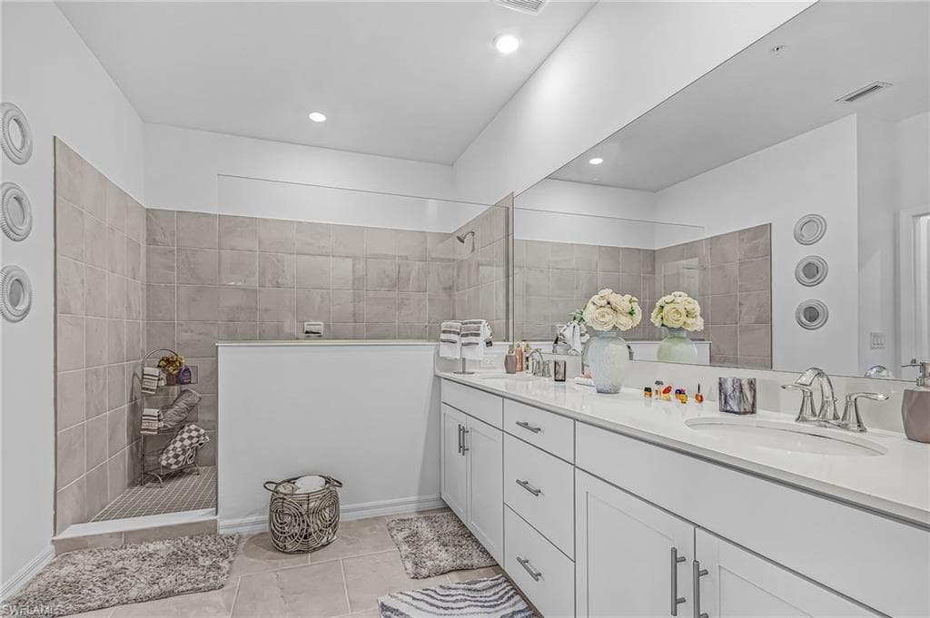 5686 Melbourne CT 7322-9
