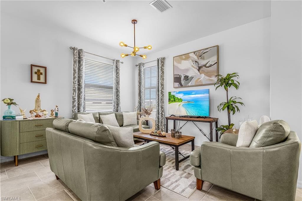 5686 Melbourne CT 7322-4