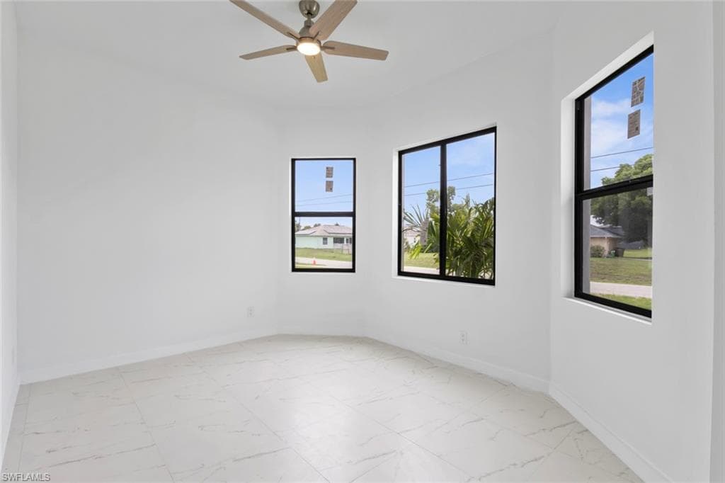 2130 NE 26th ST-22
