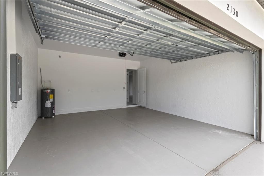 2130 NE 26th ST-24
