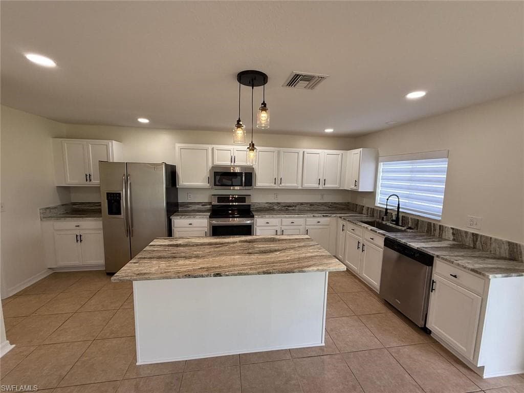18168 Horizon View BLVD-15