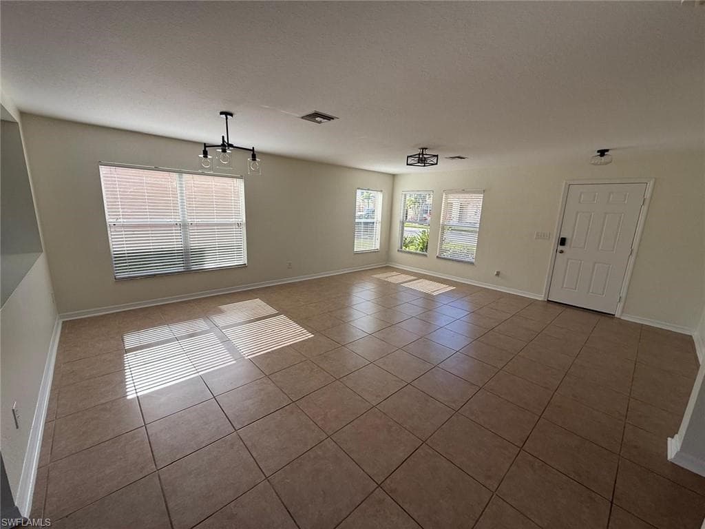 18168 Horizon View BLVD-14