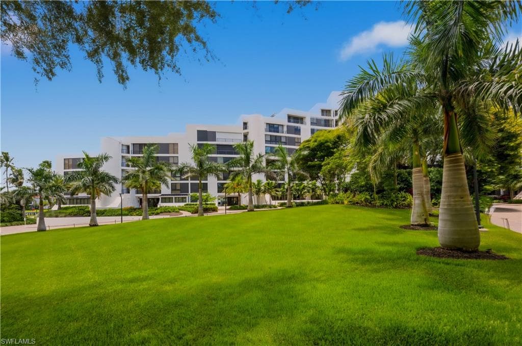 2316 Gulf Shore BLVD N 411-3