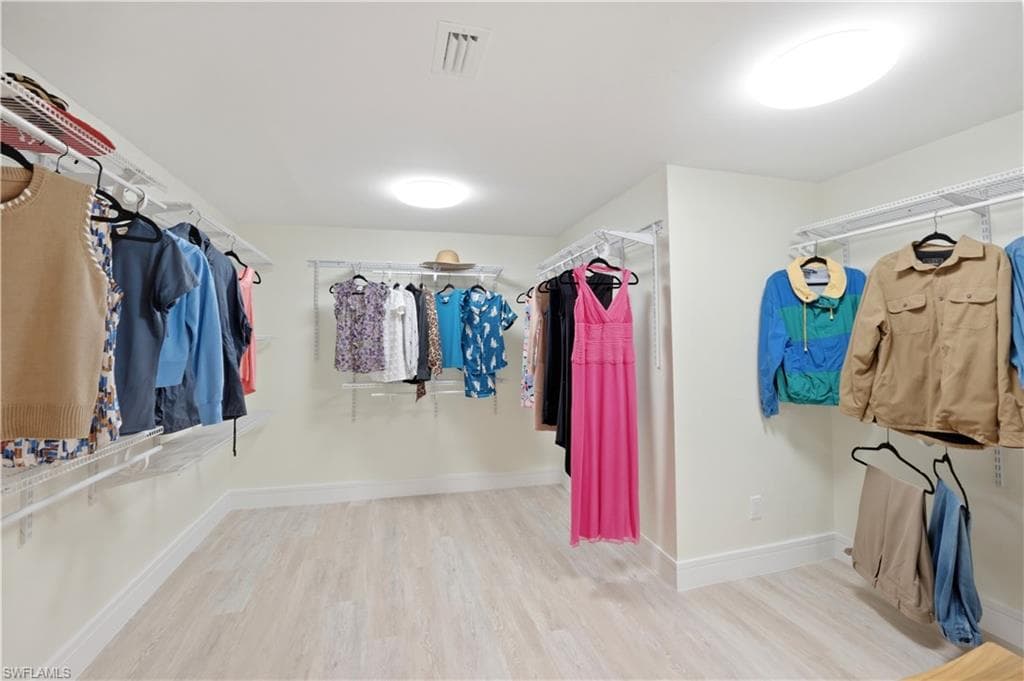 2316 Gulf Shore BLVD N 411-33
