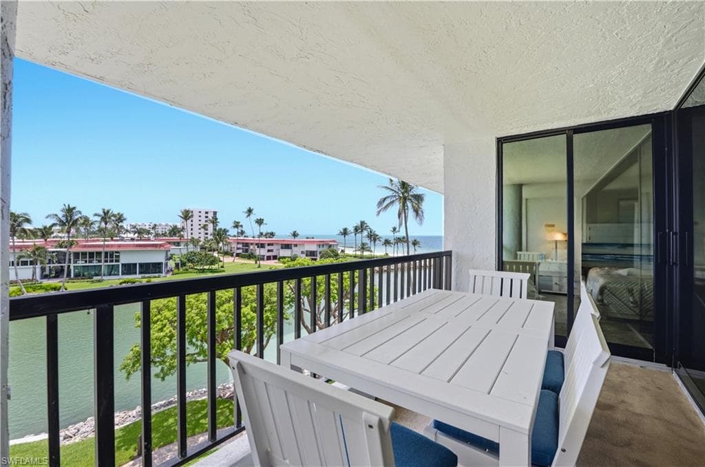 2316 Gulf Shore BLVD N 411-8