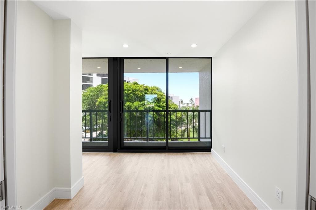 2316 Gulf Shore BLVD N 411-25
