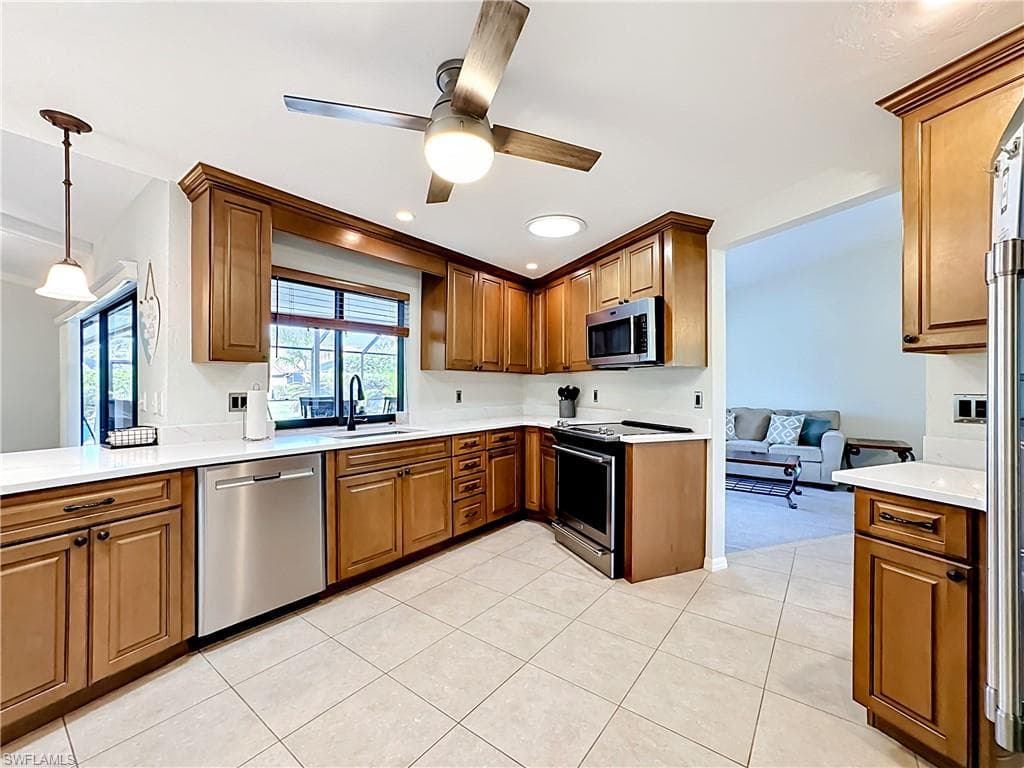 1201 Westfield DR-7