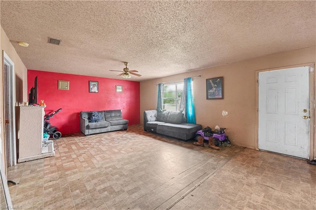 1132 Kentucky AVE-23