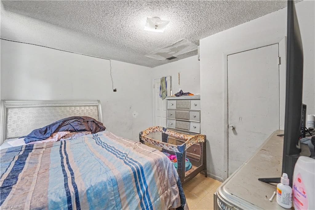 1132 Kentucky AVE-13