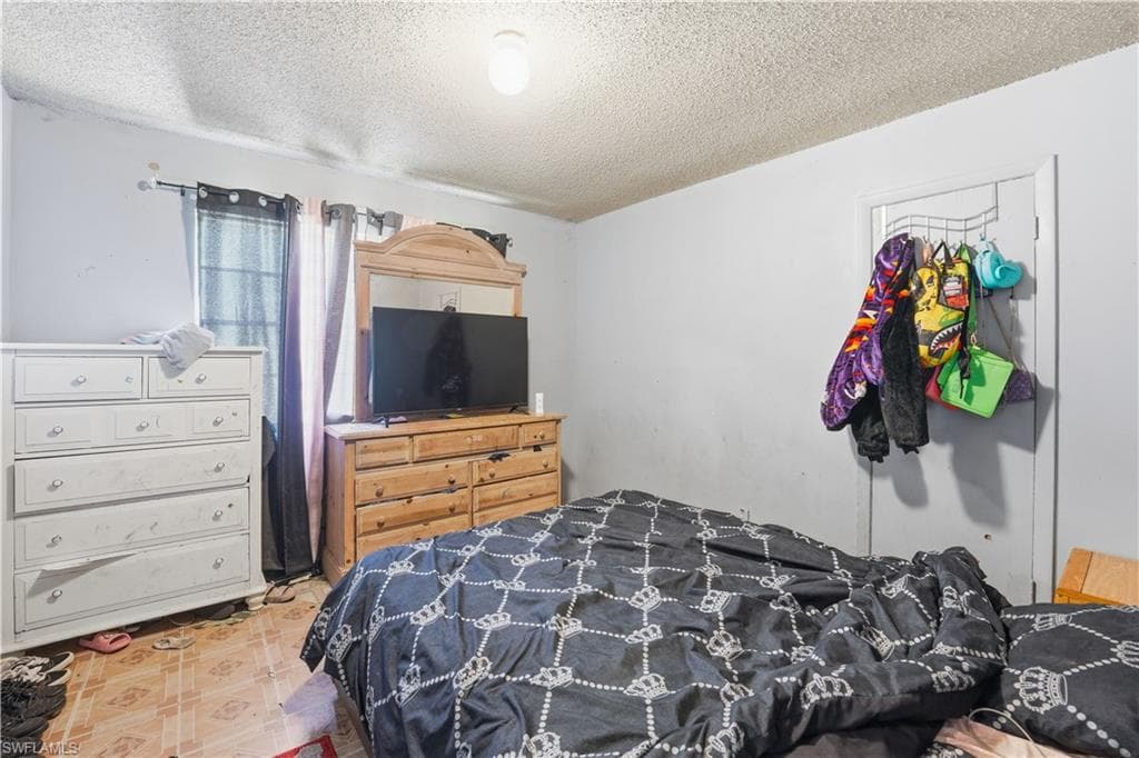 1132 Kentucky AVE-16