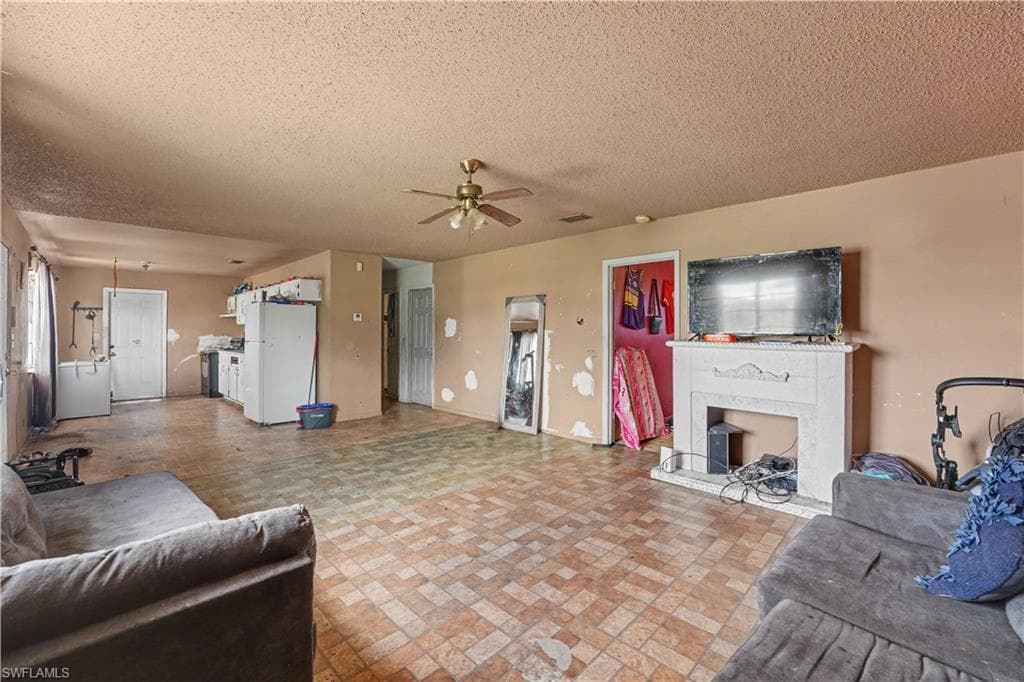 1132 Kentucky AVE-21