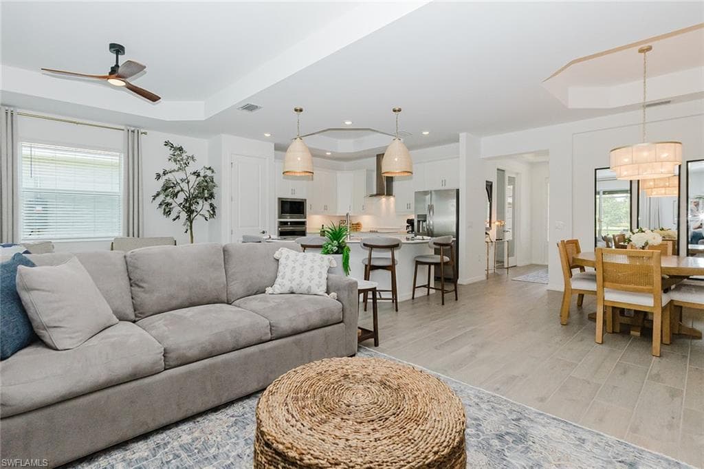 5453 Pikewood CT-14