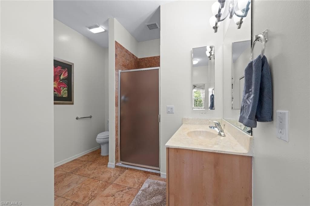 20024 Lake Vista CIR-12