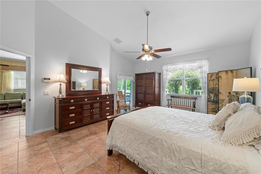 20024 Lake Vista CIR-16
