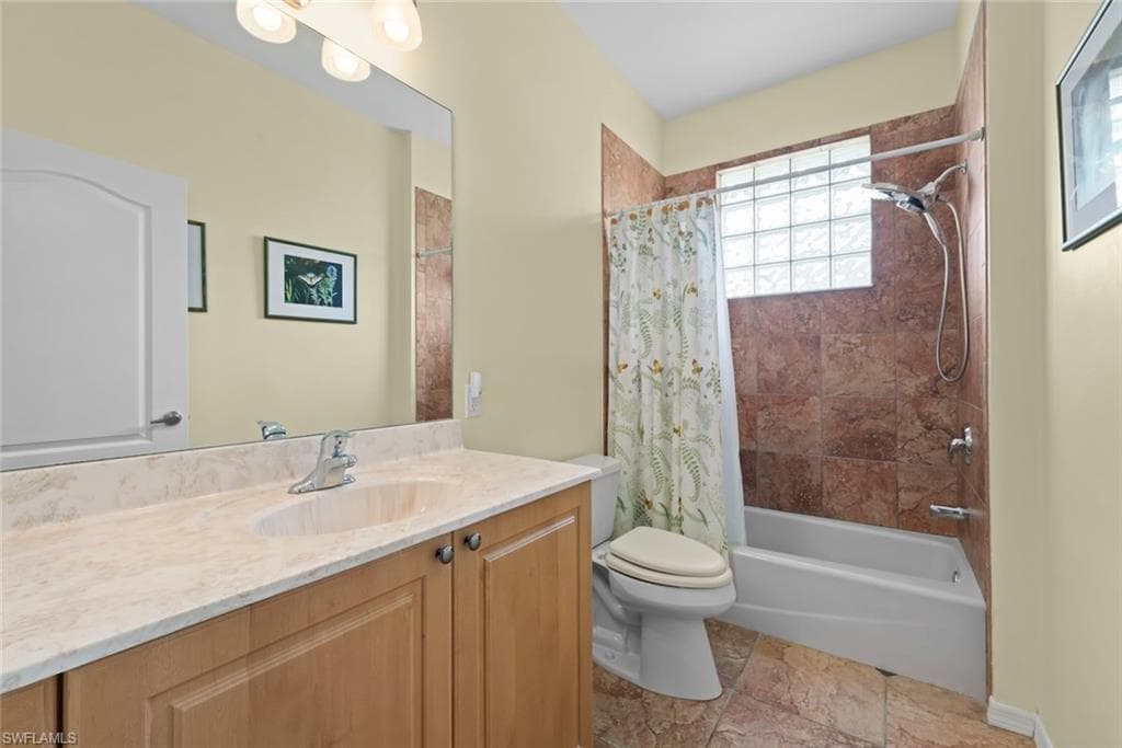 20024 Lake Vista CIR-21