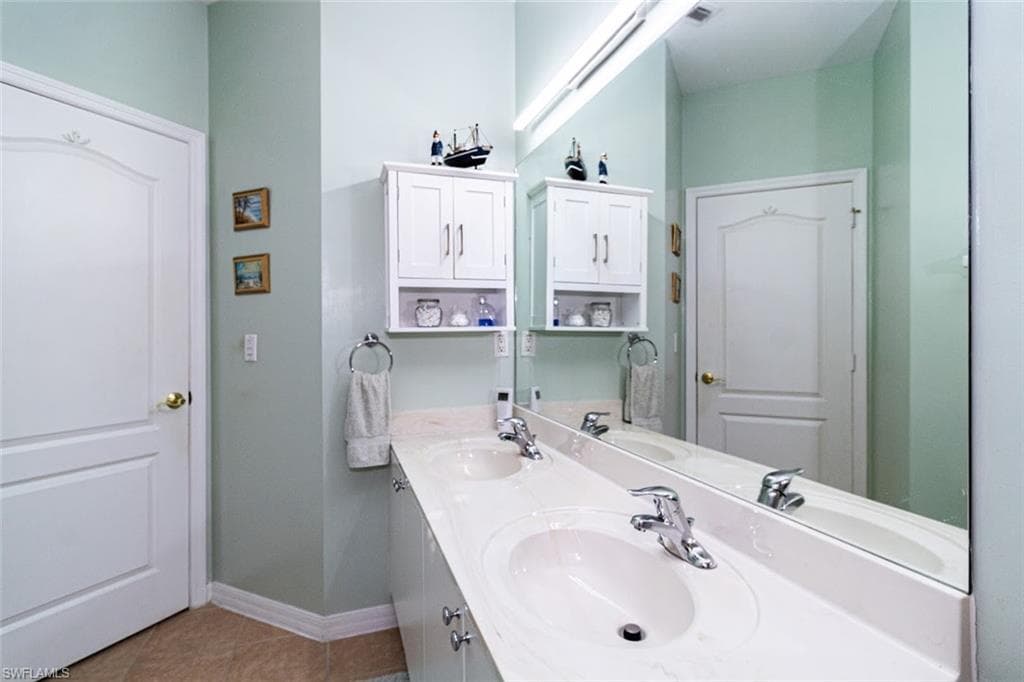 2540 Keystone Lake DR-23