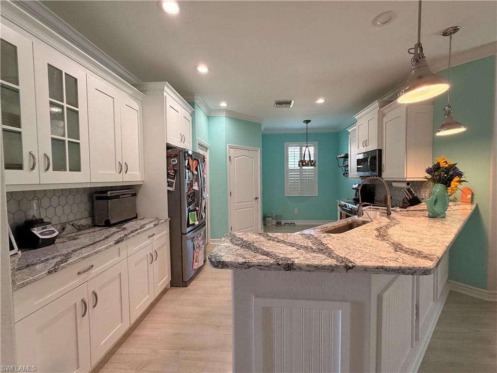 20239 Cypress Shadows BLVD-5