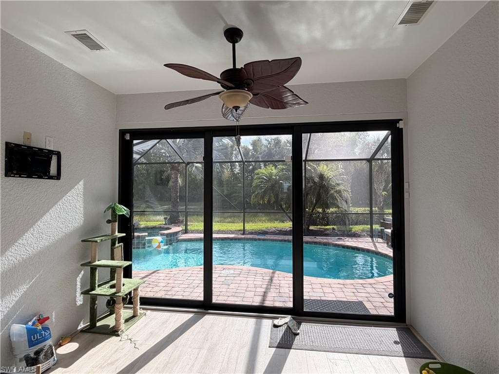 20239 Cypress Shadows BLVD-15