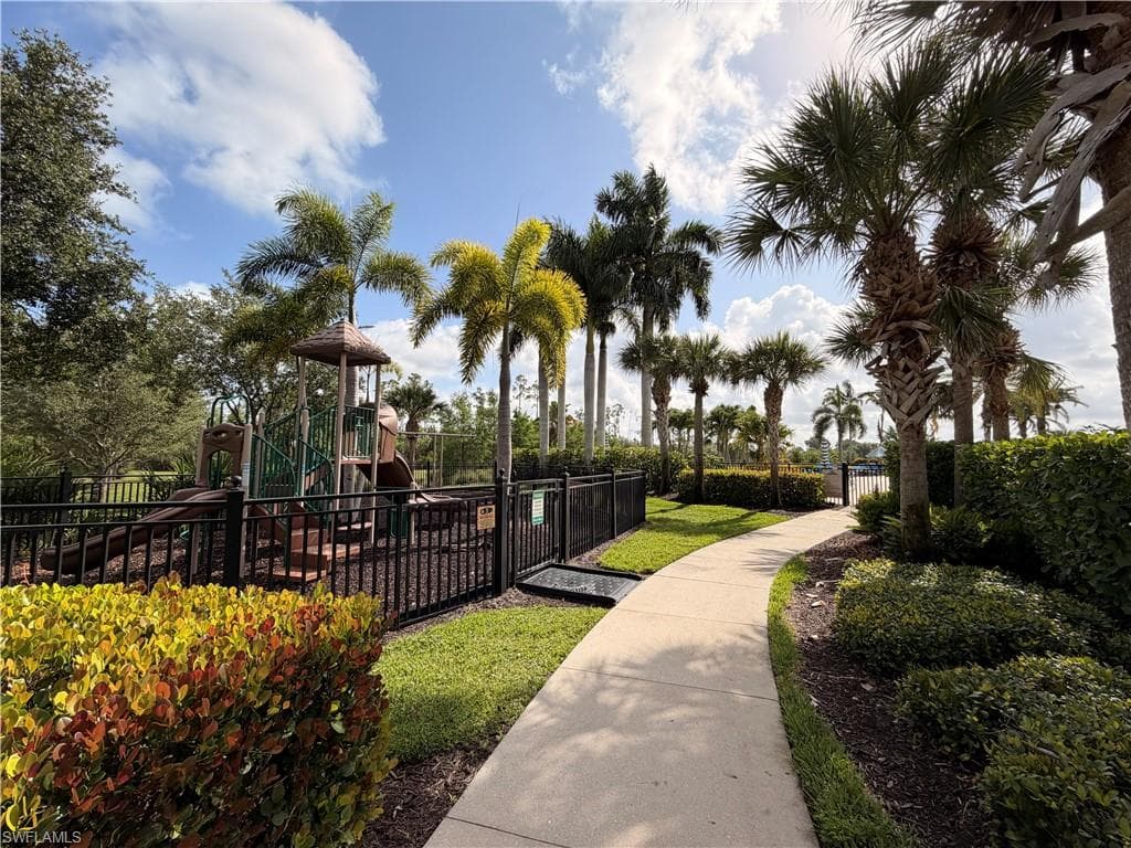 20239 Cypress Shadows BLVD-24