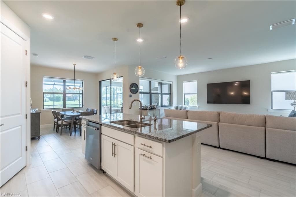 6727 Pennyroyal DR-4