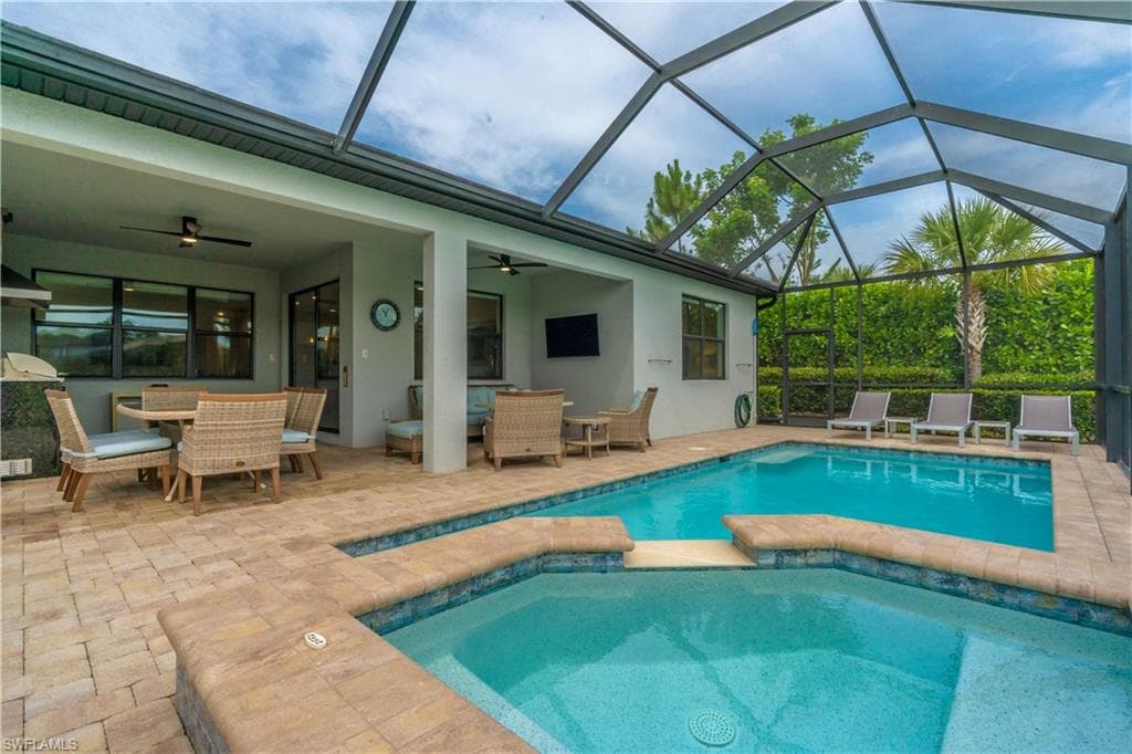 6727 Pennyroyal DR-19