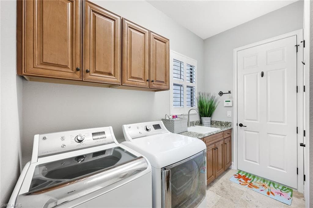 9856 Corso Bello DR-24