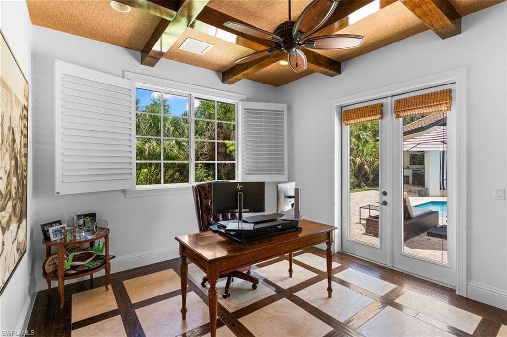 436 Corbel DR-23