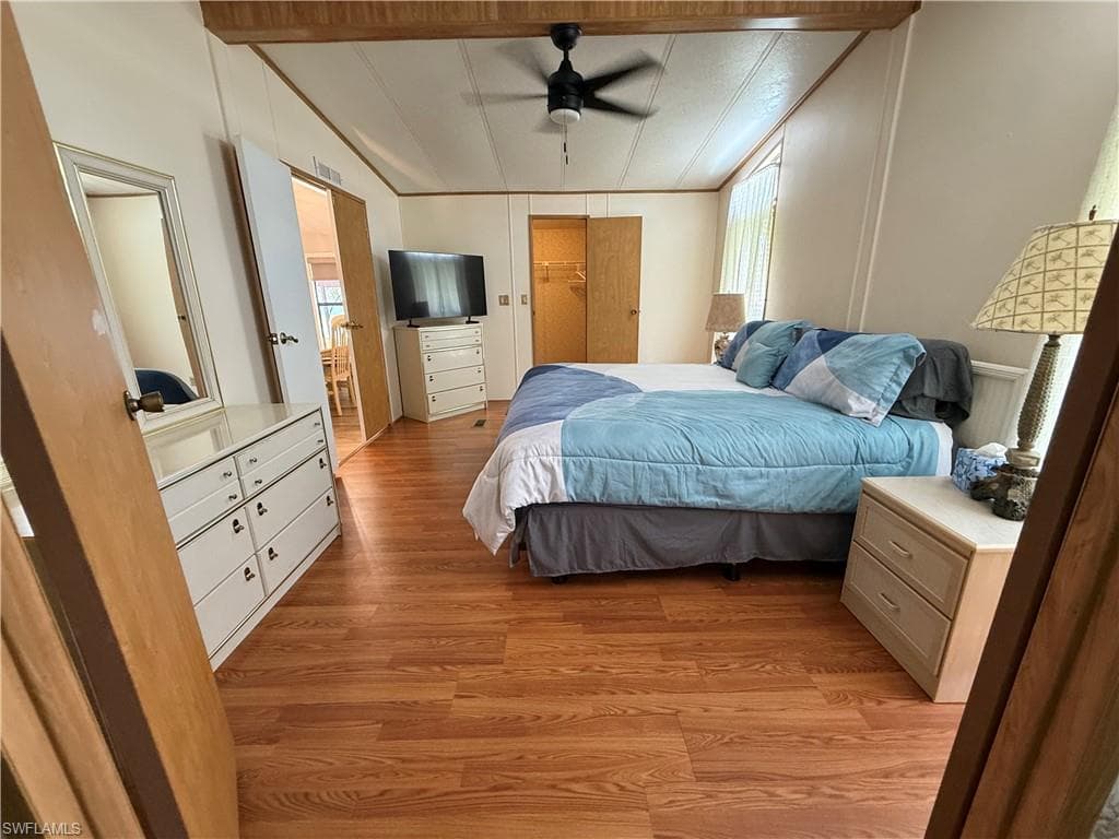 10251 Wales LOOP-11