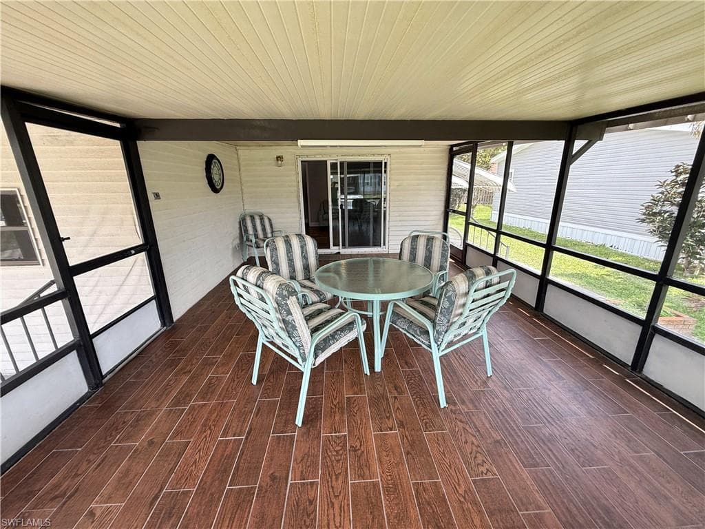 10251 Wales LOOP-7