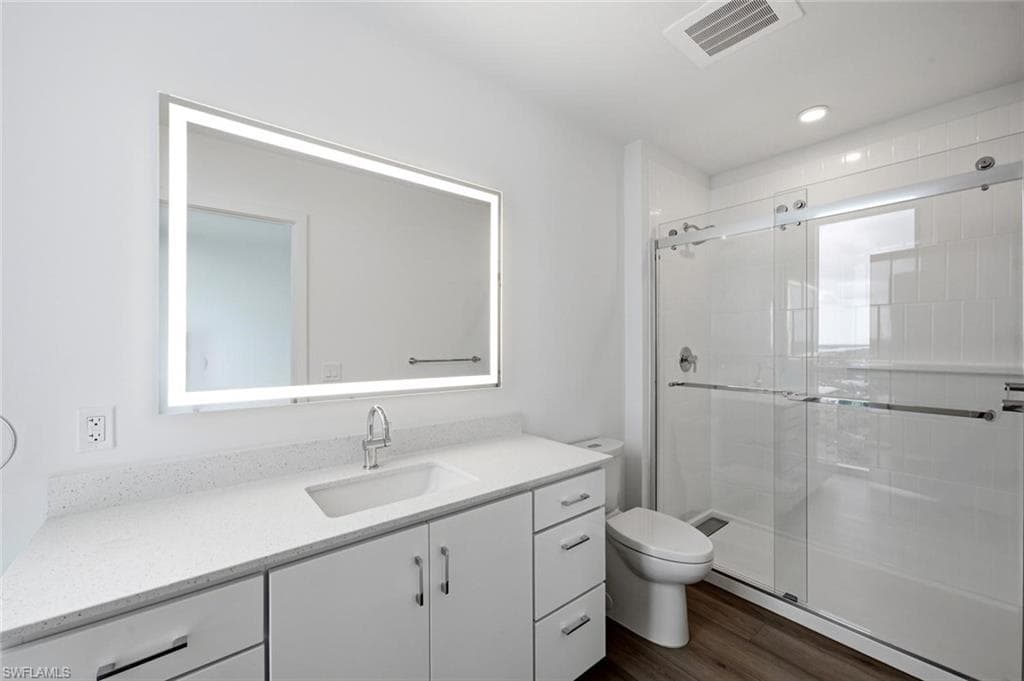 1950 Mayfair ST PH7-22