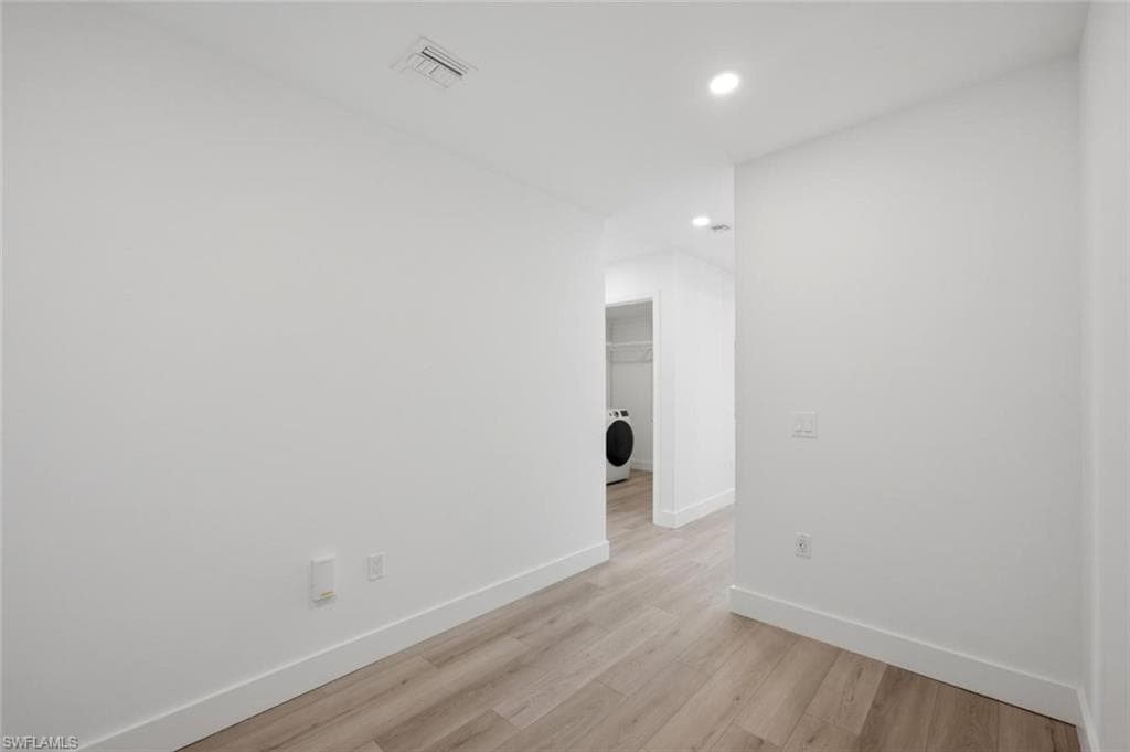 1950 Mayfair ST PH7-12