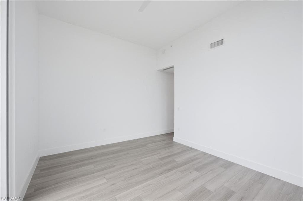 1950 Mayfair ST PH7-16