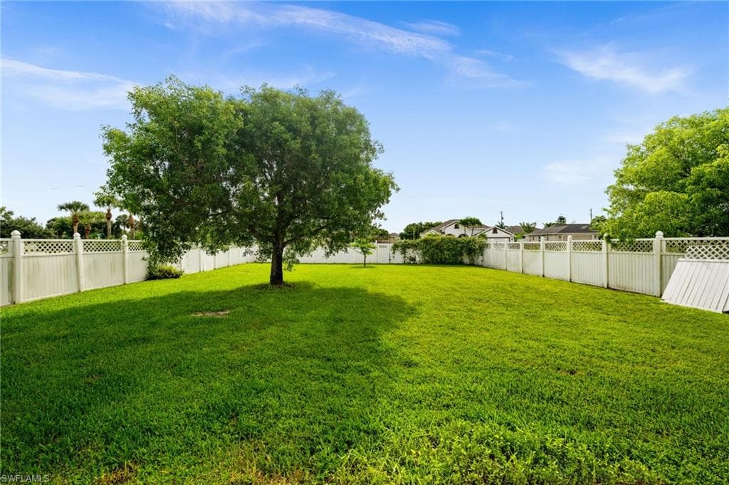 2017 Cape Heather CIR-12